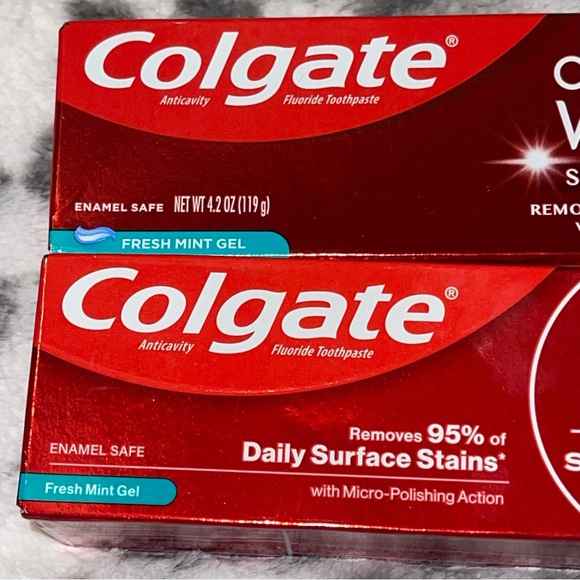 Colgate Optic White Toothpaste Set - Picture 2 of 9